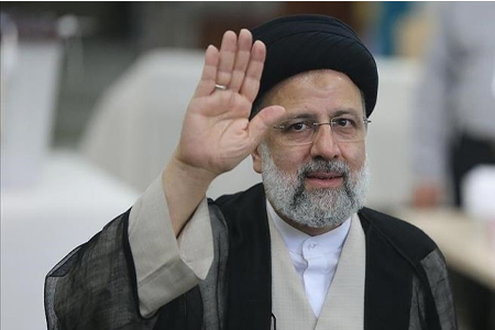 Powerful presence of armed forces to prevent any change in  geopolitics of region and change of borders - Ebrahim Raisi