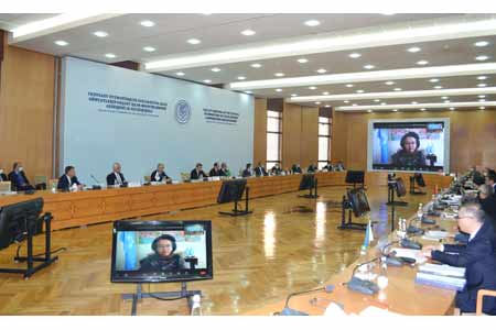 В Ашхабаде состоялось 25-ое заседание Совета Министров иностранных дел ОЭС