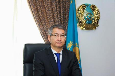 Министр финансов Армении встретился с послом Казахстана