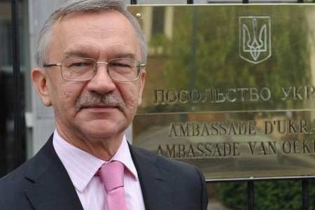 Украина отзывает посла из Грузии для консультаций