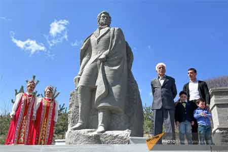 На Пушкинском перевале состоялась церемония открытия памятника великому русскому поэту