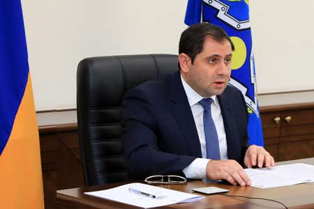 Suren Papikyan holds regular meeting with participation of army  leadership