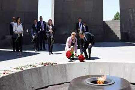 Генсек Совета Европы почтила память жертв Геноцида армян