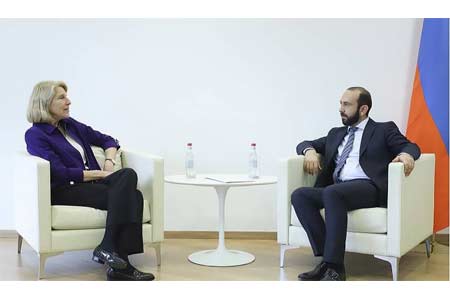 At meeting with Karen Donfried, Armenian FM stressed need to resume  peace talks on Karabakh within OSCE MG 