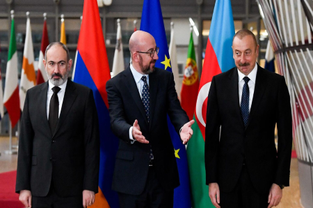 Президенты АР и Евросовета обсудили повестку встречи лидеров Азербайджана и Армении с участием Мишеля в следующем месяце в Брюсселе