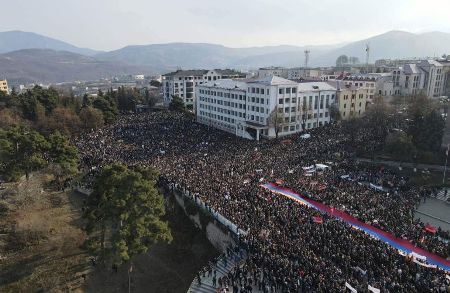 На площади Возрождения в Степанакерте состоялся митинг солидарности и сопротивления народа Арцаха