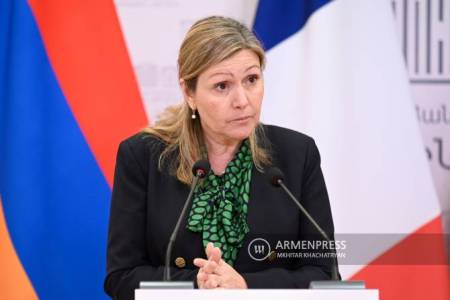 Французский законодатель: Цель Франции - действовать в интересах процесса установления мира на Южном Кавказе