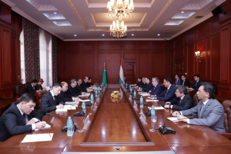 МИД: Президент Туркменистана посетит с визитом Душанбе в первой половине апреля