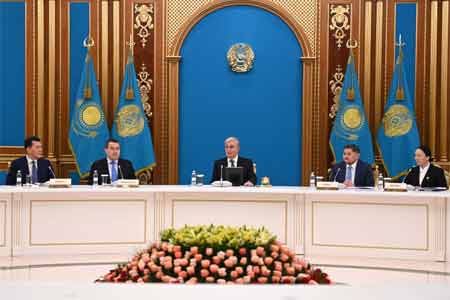 Глава государства провел заседание Национального совета по науке и технологиям при Президенте