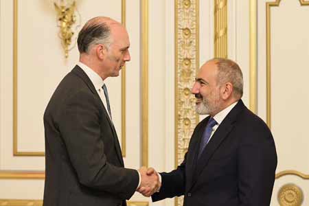 Пашинян и министр по делам Европы Соединенного Королевства обсудили ситуацию в Нагорном Карабахе
