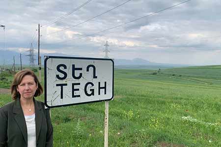 Кристина Квин стала свидетелем напряженной ситуации на границе близ села Тех в Сюнике