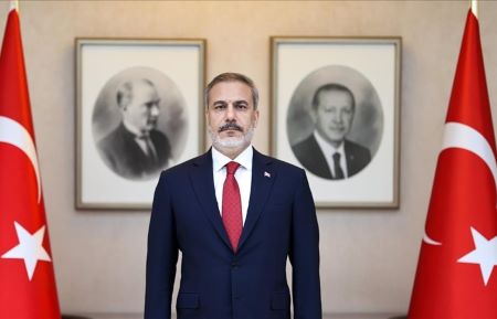Баку вправе принимать все необходимые меры для обеспечения своей безопасности - глава МИД Турции