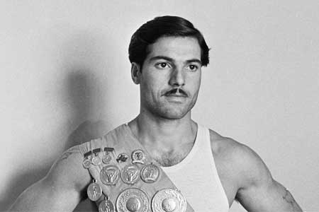 На 94 году жизни скончался легендарный армянский гимнаст Альберт Азарян
