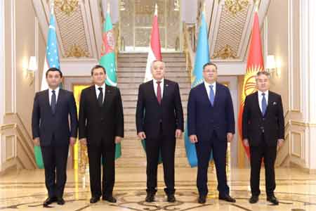 Министры иностранных дел государств Центральной Азии встретились в Душанбе