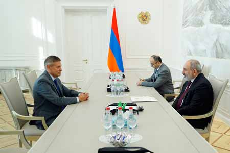 Между Ереваном и Афинами существует политический диалог на высоком уровне - Пашинян