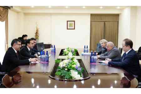 Мэр Еревана провел встречу с посолом России в Армении