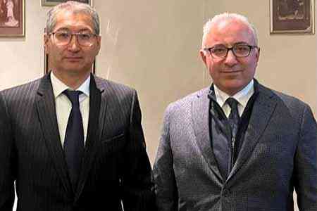 Посол Казахстана и замглавы МИД Армении 