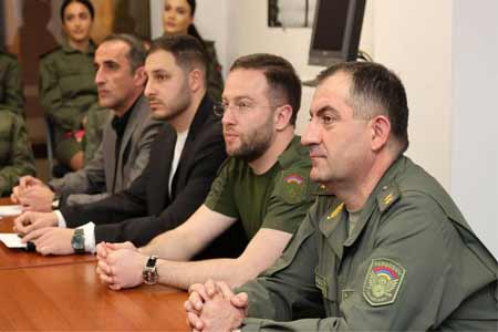В Ереван прибыла группа мобильных инструкторов США