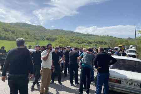 Tavush residents spent second night on Voskepar-Kirants road:   results of meeting of community leaders with Armenia`s Prmier are  disappointing
