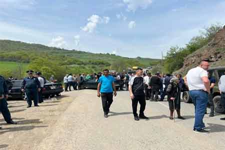 Дорога Киранц-Воскепар продолжает оставаться закрытой шестой день подряд: Власти намерены сегодня разминировать участок у моста в Киранц