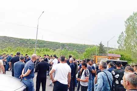 В Армении возобновились акции в защиту жителей сел Тавушской области