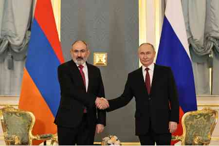 Armenian premier, Russian president hold talks in Moscow