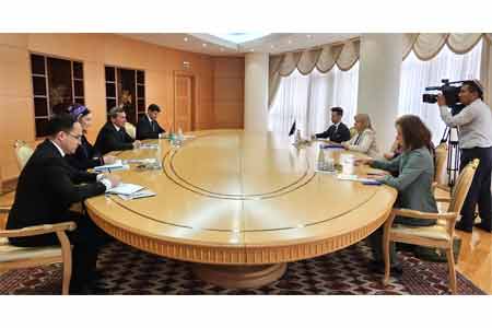 В МИД Туркменистана состоялась встреча со Специальным представителем ЕС по Центральной Азии