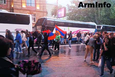 Police opens road for participants of Tavush for Peace movement