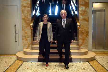 Vahagn Khachaturyan, ICRC President discuss issues of prisoners in  Baku and missing persons 