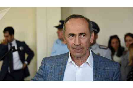 Кочарян: то, что сегодня происходит в суде, является пыткой не только правосудия, но и пыткой в отношении людей, которые вынуждены сидеть в зале суда и слушать