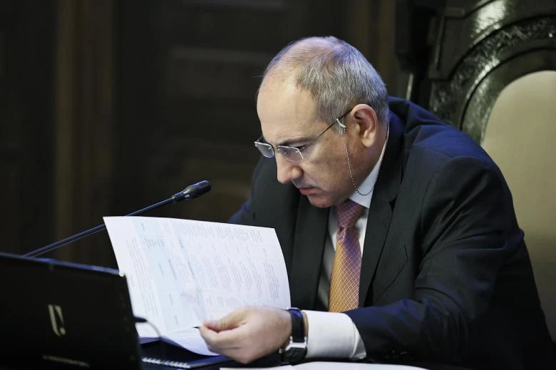 Премьер переназначил замглавы МТУИ Армении и ряд руководителей госструктур, входящих в составе министерства
