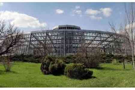 Residents signal mass felling of oaks at Yerevan Botanical Gardens 