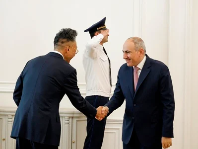 Пашинян принял новоназначенного посла КНР