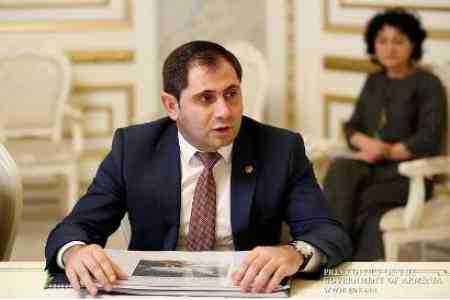Suren Papikyan, deputies of ruling Civil Contract faction held closed  discussion on draft law on 