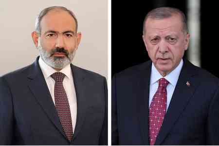 What preliminary conditions will Pashinyan agree to during his  meeting with Erdogan