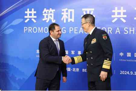 Armenian defense minister congratulates Chinese counterpart