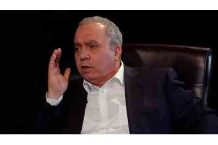 Hrant Bagratyan: Armenia`s Prime Minister  lacks the constitutional  authority to sign such documents