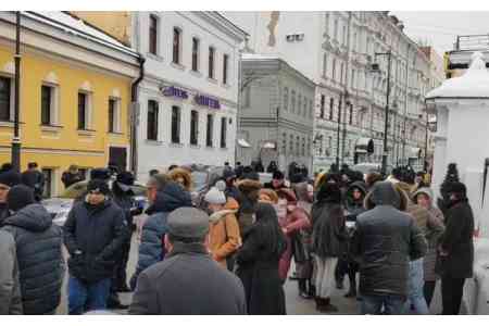 Armenians in Russia protest outside Armenian Embassy in Moscow  following  guilty verdict against Archbishop Ajapahian