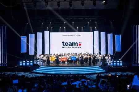 Team Telecom Armenia supports  Koreez school competition 