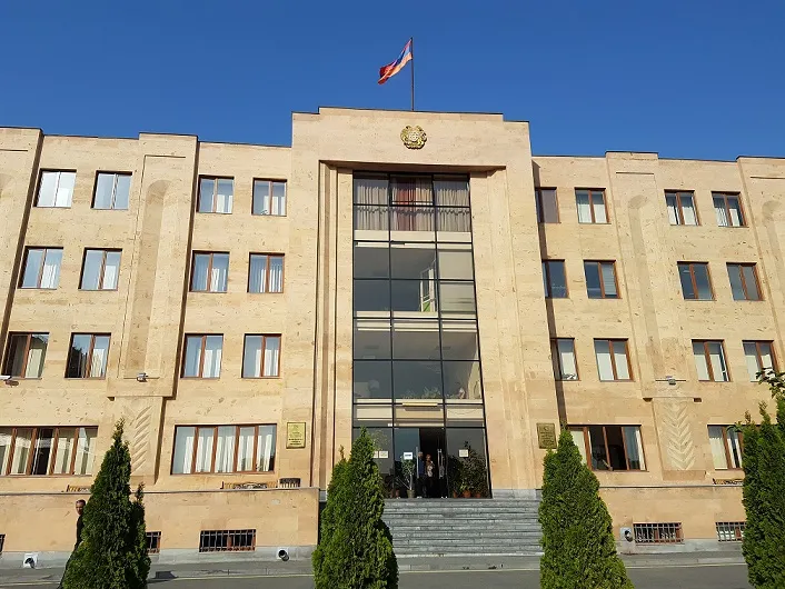 ՀՀ միգրացիայի եւ քաղաքացիության ծառայություն․ Արցախցիների համար ժամանակավոր պաշտպանության վկայականների գործողության ժամկետն ավտոմատ կերկարաձգվի