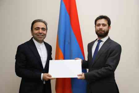 Newly appointed ambassador of Iran presents copies of his credentials to RA Deputy FM