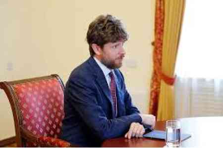 French Ambassador meets three cadets from Saint-Cyr Military Academy  in Yerevan