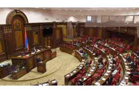 В парламенте Армении в ходе встречи с комиссаром СЕ был поднят вопрос о военнопленных, содержащихся в бакинских тюрьмах