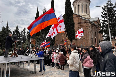 Վրաստանի հայ համայնքի ներկայացուցիչները ակցիա են իրականացրել՝ ի աջակցություն Հայ Առաքելական Եկեղեցու