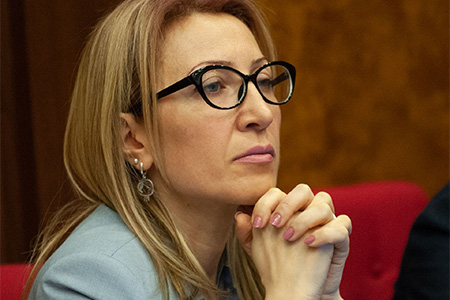 Мане Тандилян: Повышать пенсии только ради сохранения своего места в парламенте - крайне аморальный поступок