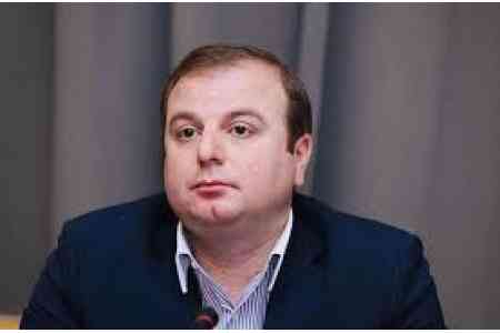Адвокат Чарчяна увязал обыски в кабинете директора медцентра "Измирлян" с кампанией вокруг Армянской церкви