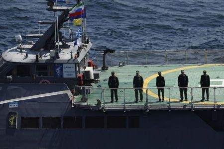 Россия и Иран объявили о совместных военно-морских учениях на фоне готовящегося удара США