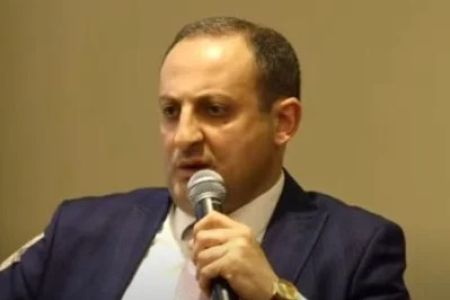 Политолог: Декларация независимости не может быть исключена из Конституции Армении