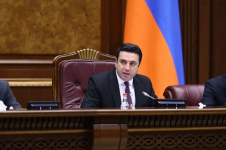 <Что дозволено Юпитеру, не дозволено быку>: Почему кому-то можно сотрудничать со спецслужбами, а кому - нет?