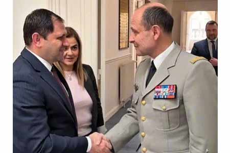 Папикян во Франции обсудил вопросы армяно-французского оборонного сотрудничества